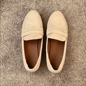 Women’s Anamae Suede Closed Back Loafers